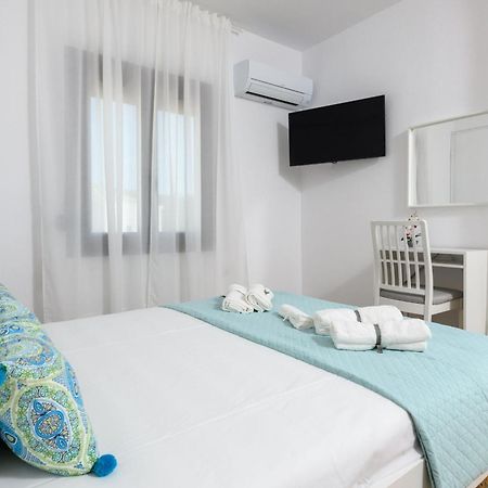 Whitegold Apartments Panagia Panagia  Extérieur photo