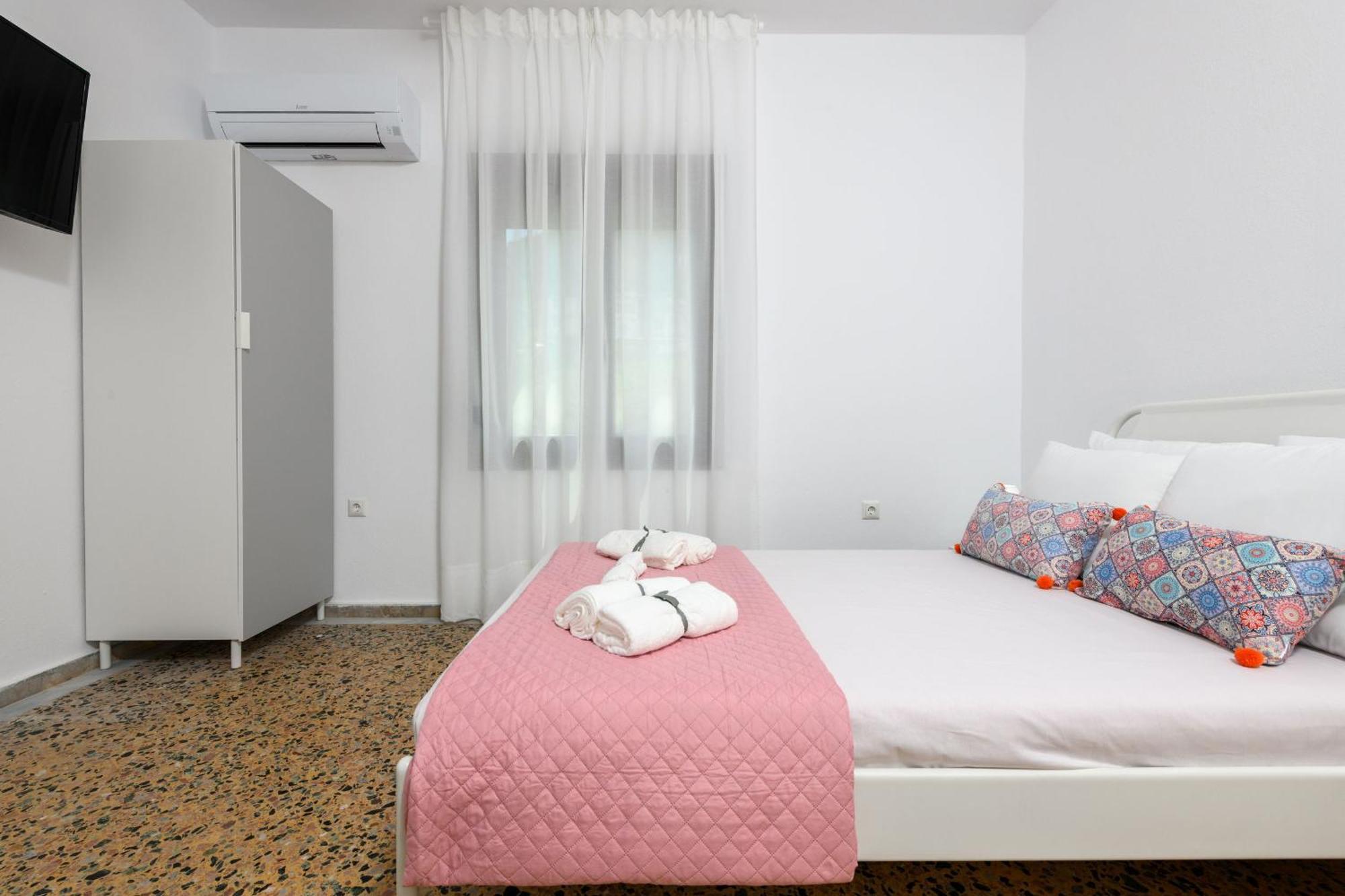 Whitegold Apartments Panagia Panagia  Extérieur photo