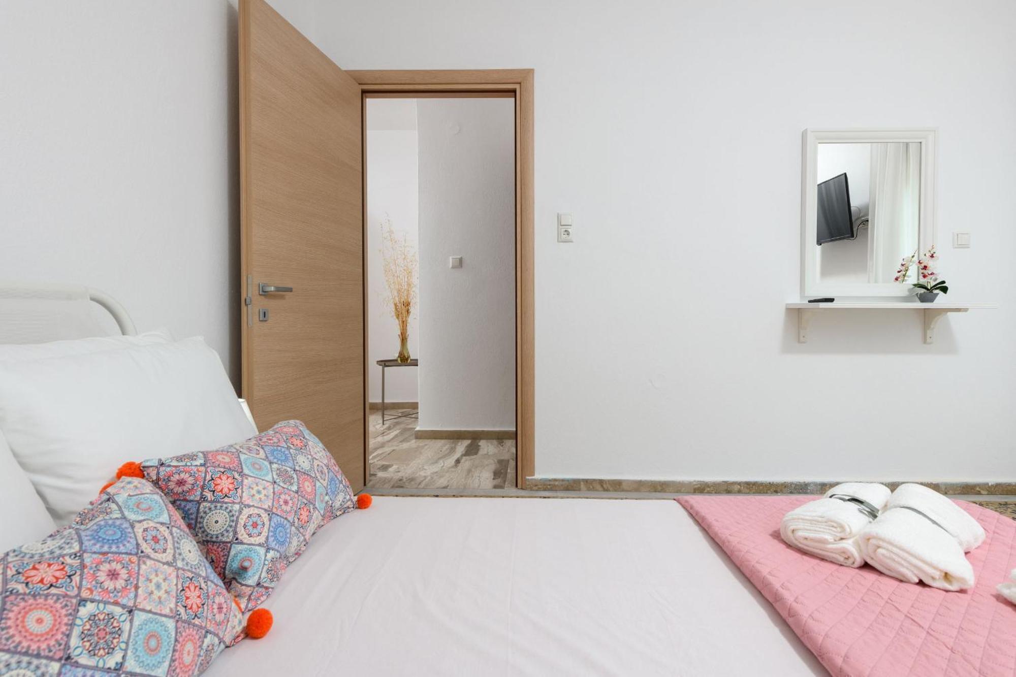 Whitegold Apartments Panagia Panagia  Extérieur photo